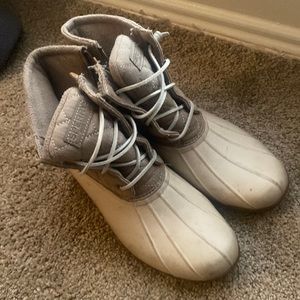 Sperry boots